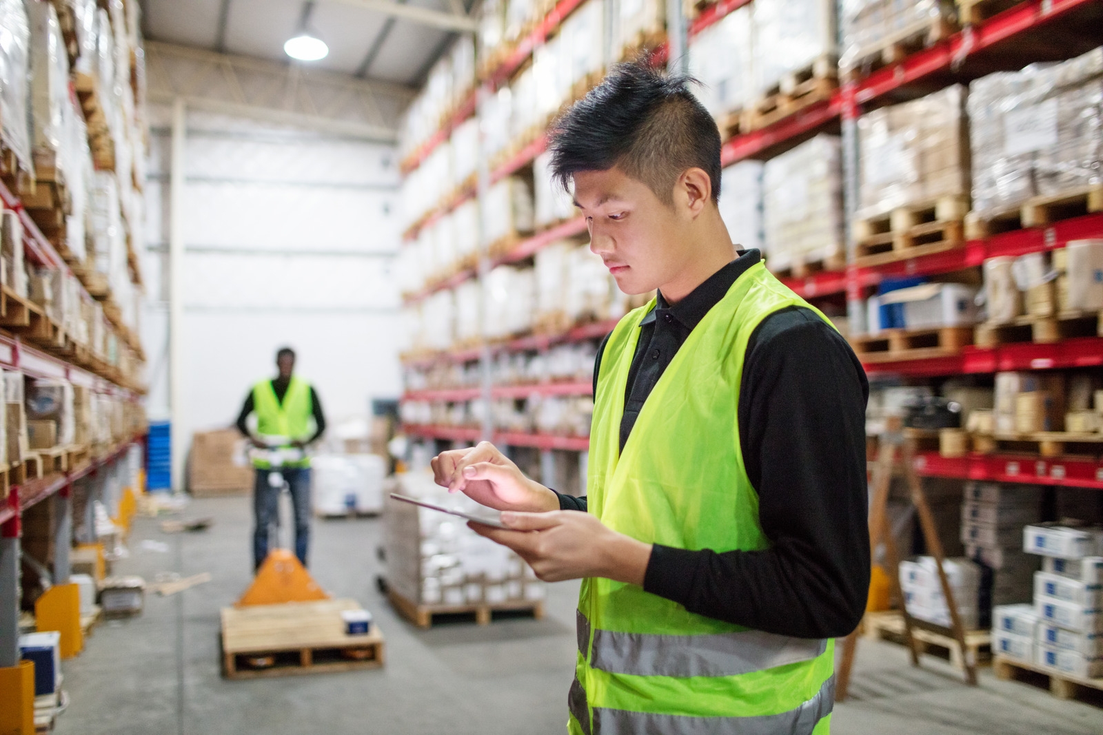 retail-worker-warehouse.jpg