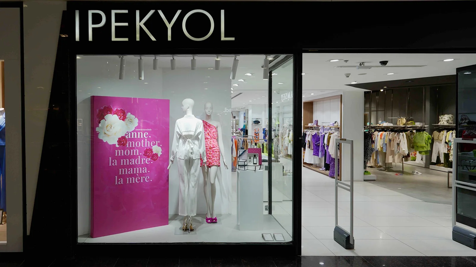 ipekyol2.webp