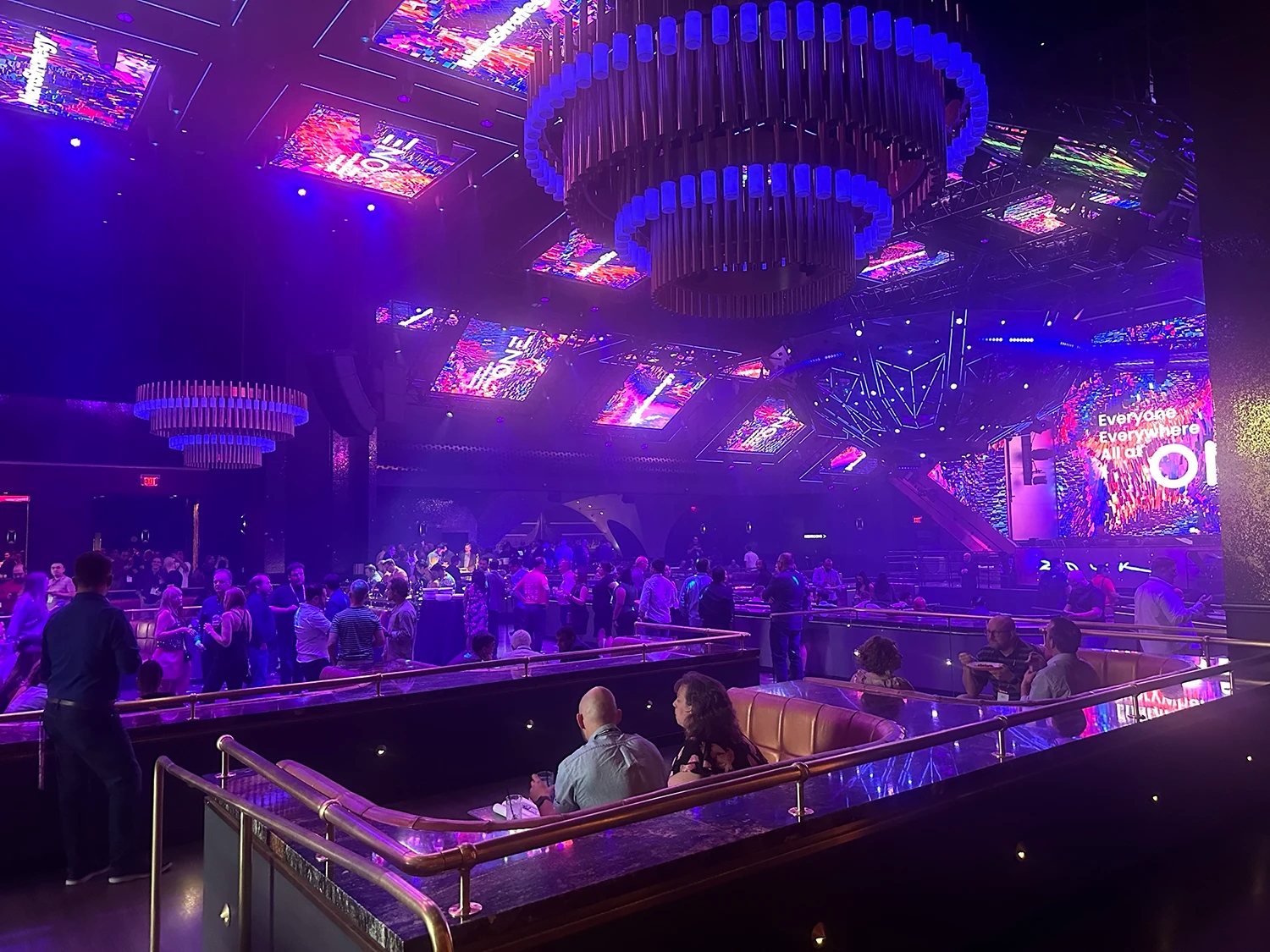world2024_dj-party.webp
