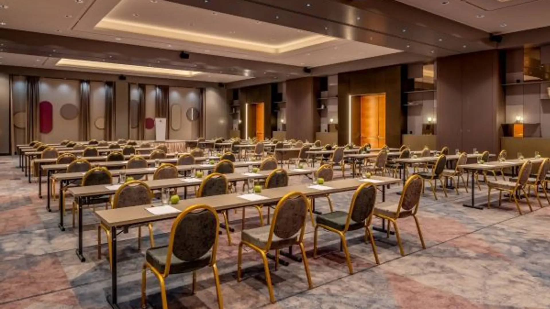 Marriott_Hotel_Vienna_Ball_Room.png