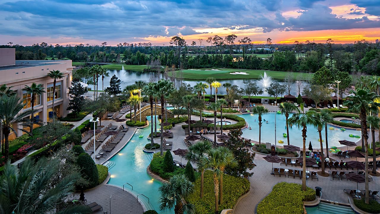 hotel-and-travel-weather-image-section.webp