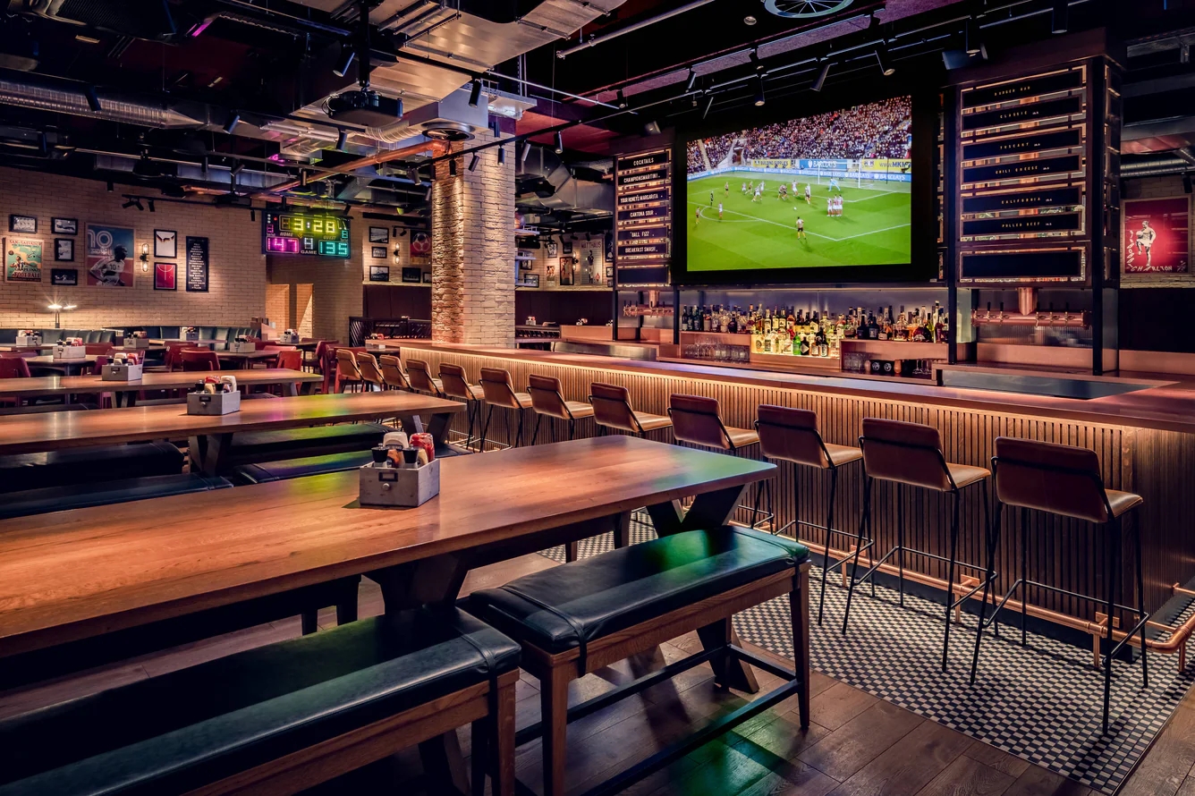 fradt-bar-0578-hor-clsc.webp